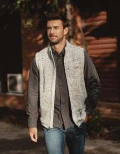 Lincoln Fleece City Vest