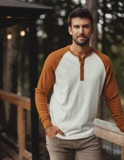 Puremeso Retro Henley 35 Puremeso Retro Henley -The Normal Brand Shop LIFESTYLE 3c5161e6 6ca8 4c9f 9995 a86ea5a07475