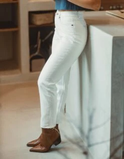 Hi-Rise Ankle Skimmer -The Normal Brand Shop LIFESTYLE 86442d34 ceae 41e1 bc28 29f78680aecf