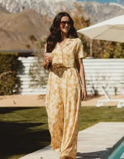 Ezra Crepe Cropped Shirt -The Normal Brand Shop LIFESTYLE SET 99d1e676 664f 465e a82b bdb2bba3bced