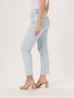 Hi-Rise Ankle Skimmer -The Normal Brand Shop NORMAL BRAND DAY2 ONMODEL 2022 02 23 KB5238 ef028a03 7d7e 4ee2 9da3 770982cceb4c