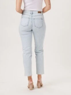 Hi-Rise Ankle Skimmer -The Normal Brand Shop NORMAL BRAND DAY2 ONMODEL 2022 02 23 KB5248 b1dd2594 34ae 413c a260 f7f705127fda