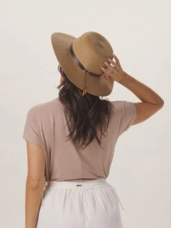 Straw Sun Hat -The Normal Brand Shop NORMAL BRAND DAY2 ONMODEL 2022 02 23 KB6063 77584d9d 7b30 4997 912f 352dba9fafa7