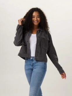 Comfort Terry Trucker -The Normal Brand Shop NormalBrand 2022 02 22 On Model 2537 5188d2a8 7626 4083 a999 2490422d51f5