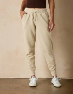 Jackie Premium Fleece Jogger -The Normal Brand Shop PIC 1 6671246a 8699 4276 877f c8b954a0be0c