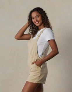 Kalo Shortall -The Normal Brand Shop PIC 2 616aee99 0e4e 4893 adb9 90e55fdd3736