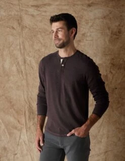 Puremeso Two Button Henley -The Normal Brand Shop PIC 2 9fd951bb c859 4484 bcca c9a36ea51846