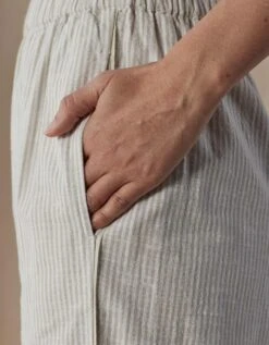 Lived-In Cotton Trouser -The Normal Brand Shop PIC 4 16150e23 3ca5 4f1e 8ebb 0c841fa2dc02