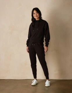 Jackie Premium Fleece Jogger -The Normal Brand Shop PIC 4 ac354d4d a375 40ab 8b36 6394ef5b6218