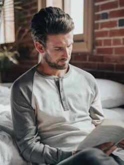 Puremeso Retro Henley 30 Puremeso Retro Henley -The Normal Brand Shop STUDIO 1 4a063916 f5c7 4d0b 8dd4 5e94b820c5ac