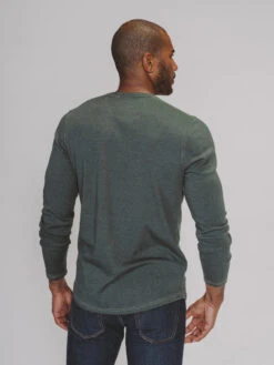 Puremeso Two Button Henley -The Normal Brand Shop STUDIO 3 e891b74b 3997 4d31 b3cd c24563d151af