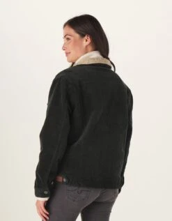 Sherpa Collar Cord Trucker -The Normal Brand Shop STUDIO 3 f02e3fe5 48c6 4b10 9ba5 b807b370e434