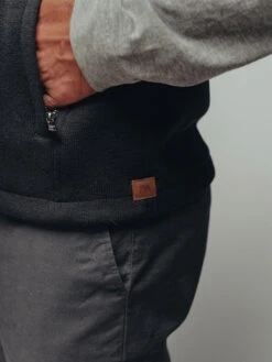 Lincoln Fleece Vest -The Normal Brand Shop STUDIO 5 34b10372 038d 42dd aa21 a30c1cc81407