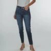 Mid-Rise Normal Jean -The Normal Brand Shop TNB Spring21 Studio Day 1 1159