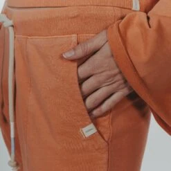 Lounge Terry Pant -The Normal Brand Shop TNB Spring21 Studio Day 1 23 1 2910038d e507 40c8 b873 d62075eac598