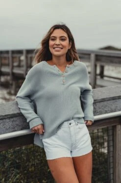 Cut Off Short 17 Cut Off Short -The Normal Brand Shop TNB Spring22 Florida Web 189